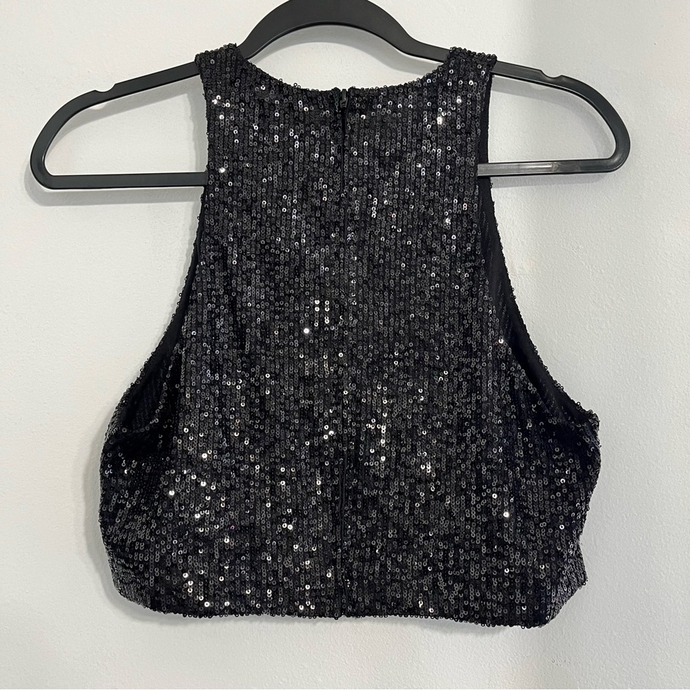 H&M Top - Picture 2 of 2